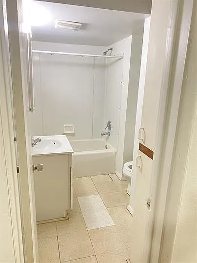 202 S Lynn St #5 — Photo 10
