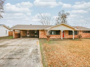 1009 Helen St, Iowa, LA 70647