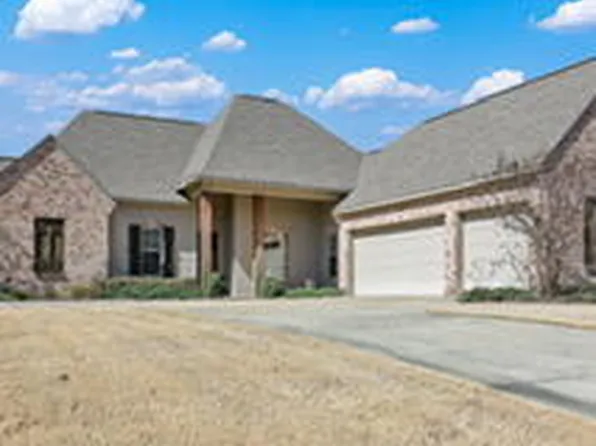 204 Stone Creek Dr, Madison, MS 39110