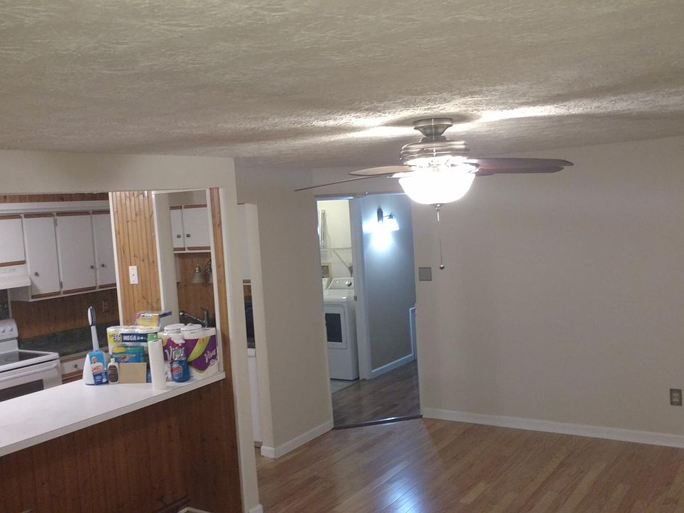 Living room & kitchen