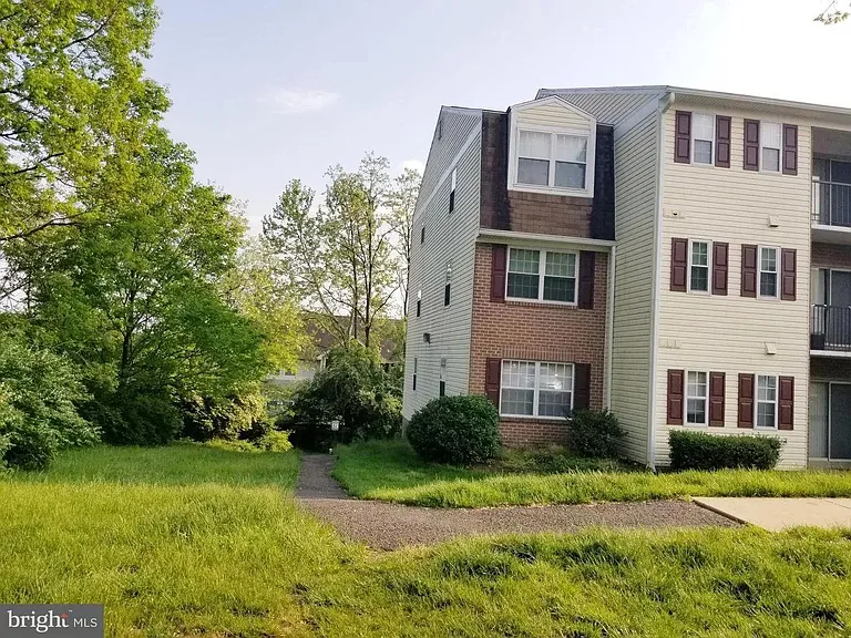 14801 Rydell Rd #204 — Photo 3