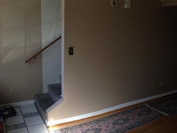 3rd image of 21 Moriarty St