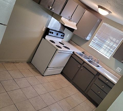 2nd image of 1363 Yosemite St #11435735