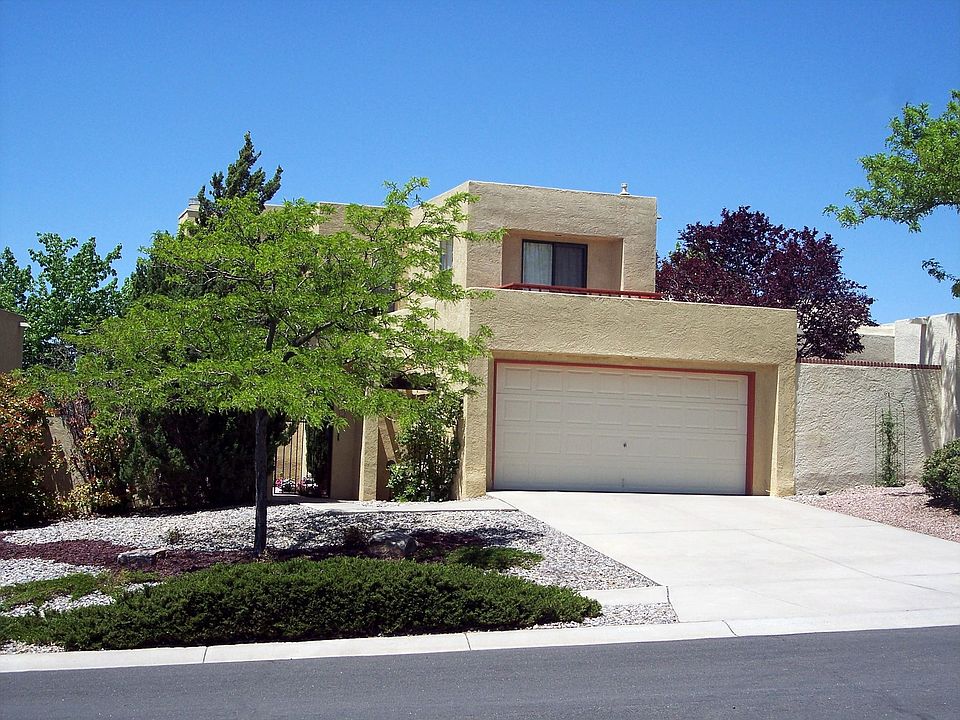 1st image of 10401 Camino Del Oso NE