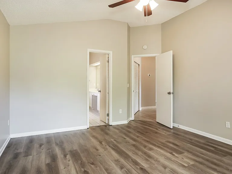2066 Tanager Dr — Photo 10