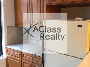 2407 41st St #2F, Astoria, NY 11103