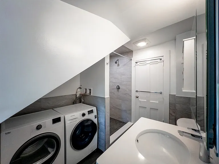 100 Chestnut Ave #3 — Photo 13