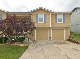 7010 NW Gower Ave, Kansas City, MO 64151