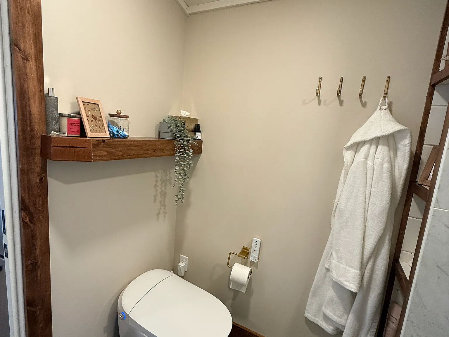 2 bed, 1400 sqft, $2,700 — Photo 1