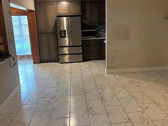 5th image of 9006 Circle Cove Ct
