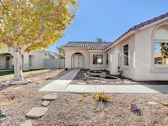 4th image of 1325 Deer Horn Ln