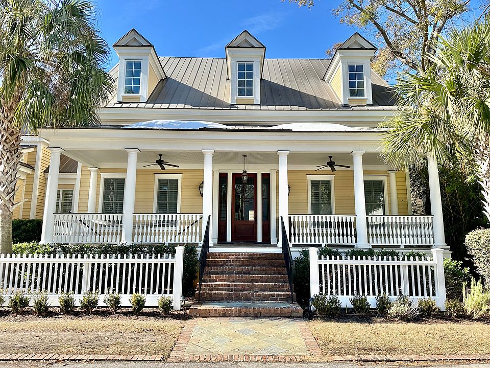 Classic southern deep front porch
