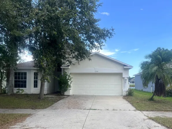 2222 Roanoke Springs Dr, Ruskin, FL 33570