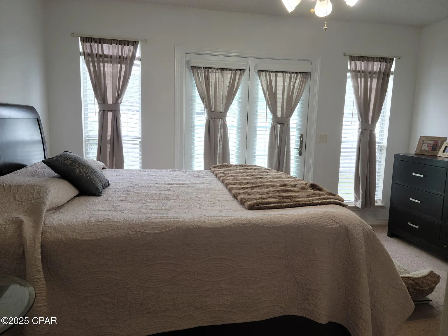 2 bed, 1007 sqft, $1,995 — Photo 3