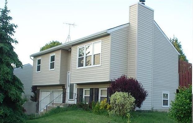 1st image of 3 Ellington Dr