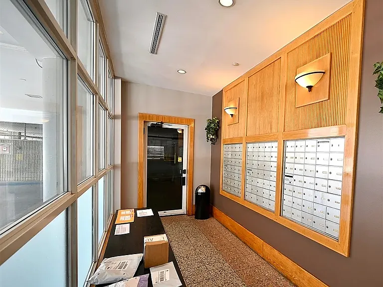 30 Chelsea St #508 — Photo 4