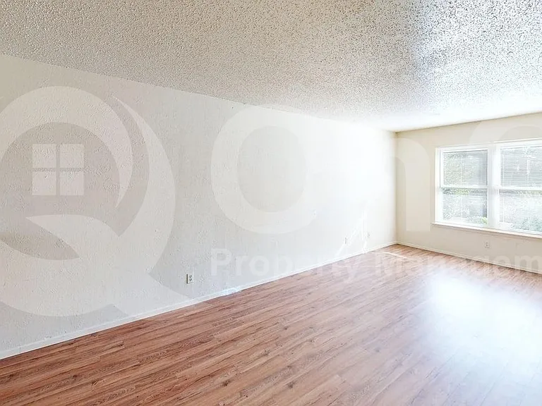 410 Bryan St #17 — Photo 10