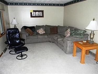 2nd image of 5251 Broadview St NE