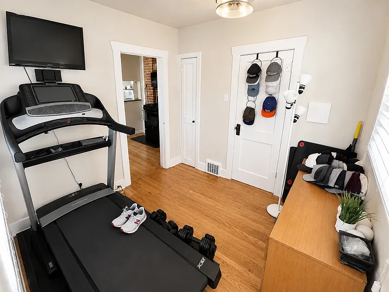 Bedroom 3 (small)