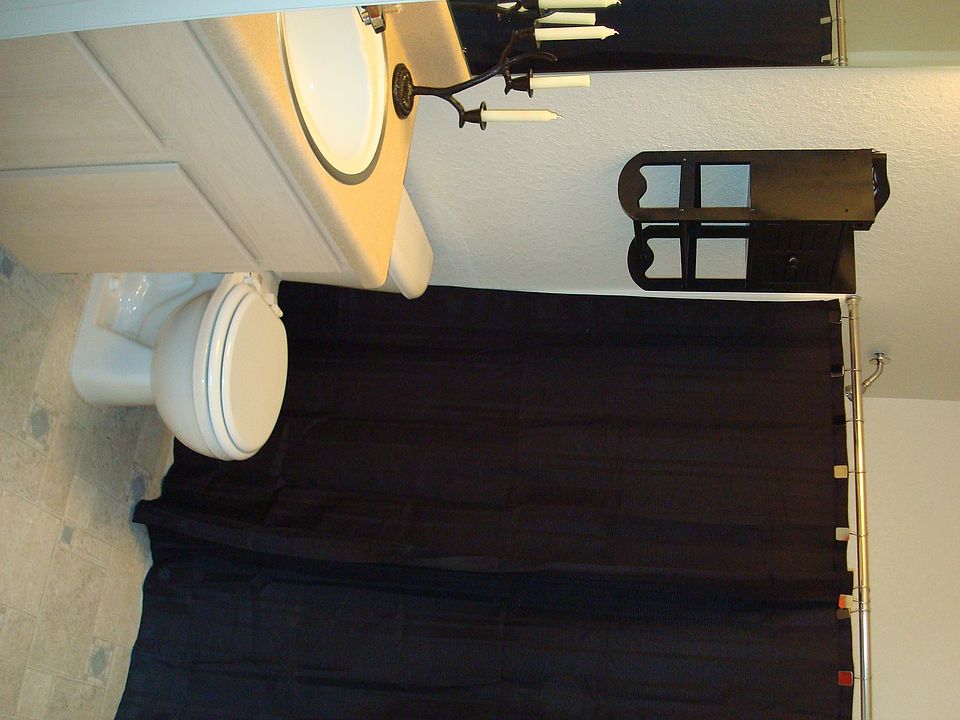 2nd image of 2011 Thesis Cir APT 204