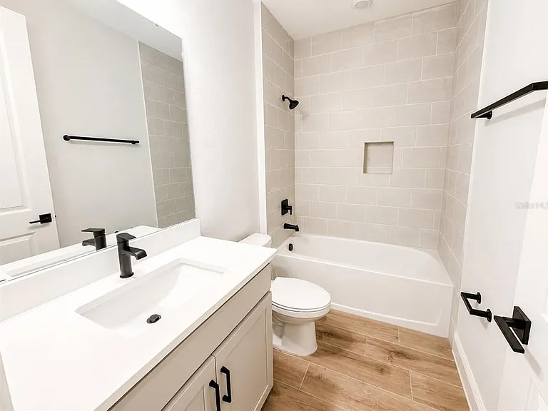 13629 McMillan Dr — Photo 22