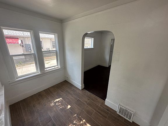 2nd image of 611 6th St #A