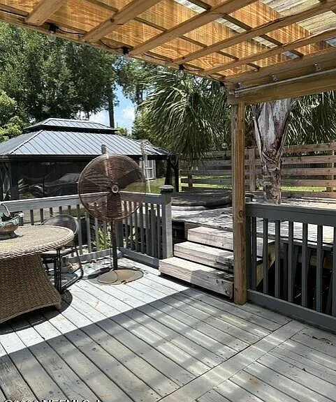 2449 Jose Cir N — Photo 22