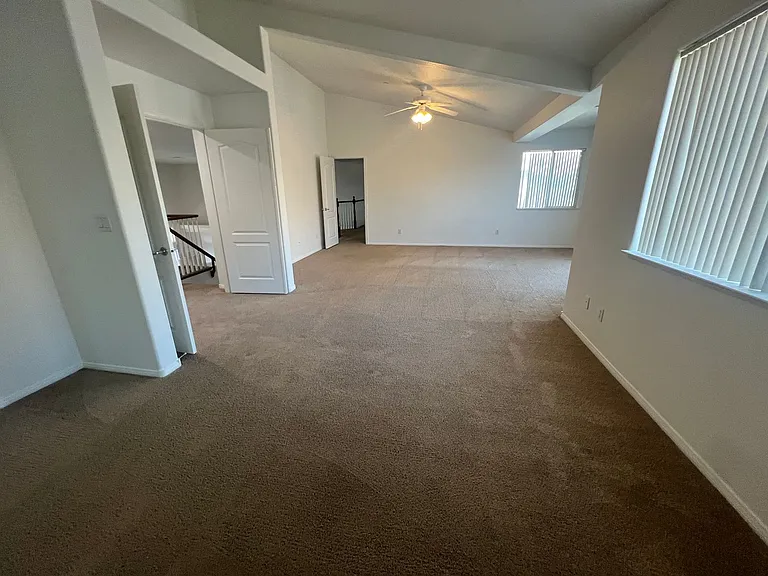 1550 Midnight Cowboy Ct — Photo 30