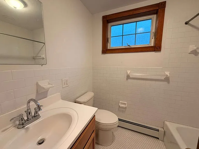 118 Bishop St #C — Photo 3