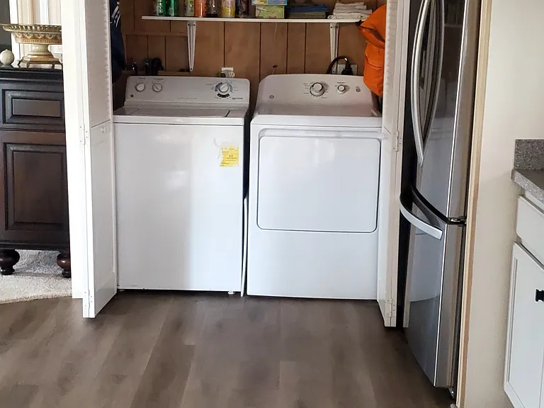 735 Sunshine Ln — Photo 20