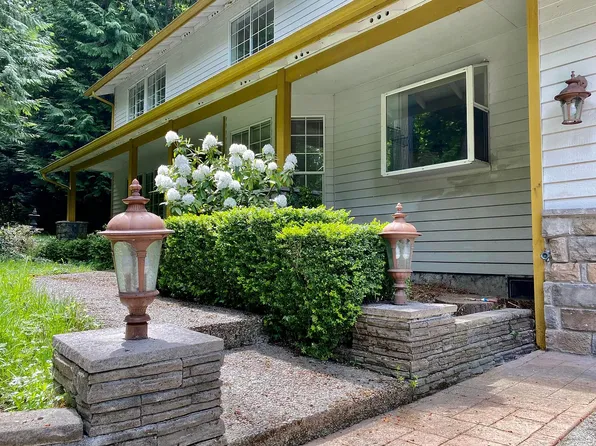 15433 SE 42nd St, Bellevue, WA 98006