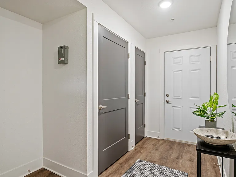 Coopers Landing Apartments — Photo 1
