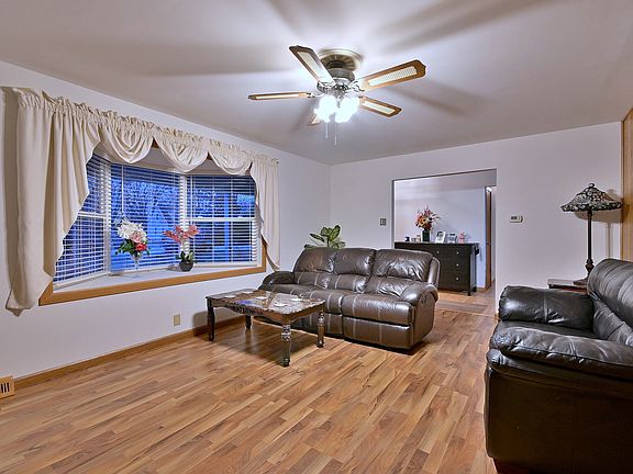 4th image of 10N836 Maple St