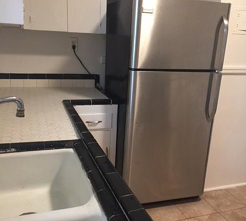 5th image of 3300 W Grace St APT 2