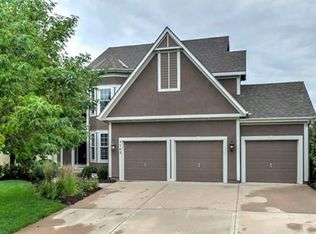 5742 Payne St, Shawnee, KS 66226