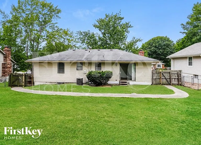 400 SW Oxford Dr — Photo 15