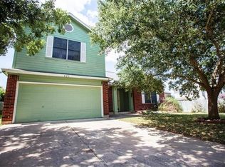 225 Sandhill Dr, Lockhart, TX 78644
