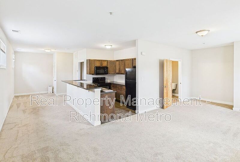 1st image of 215 N 18th St APT 1