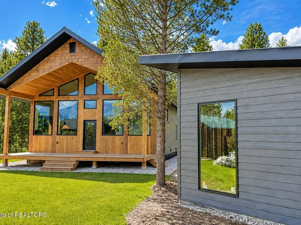 347 Alpine Meadow Loop, Alpine, WY 83128