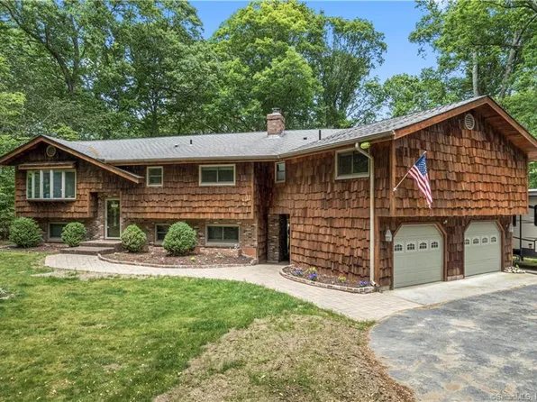 98 Vinegar Hill Road, Ledyard, CT 06335