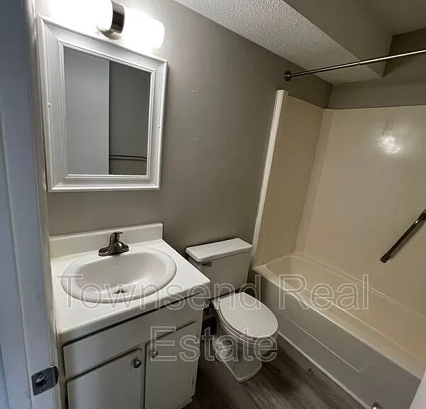 5874C Century Oaks Dr — Photo 11