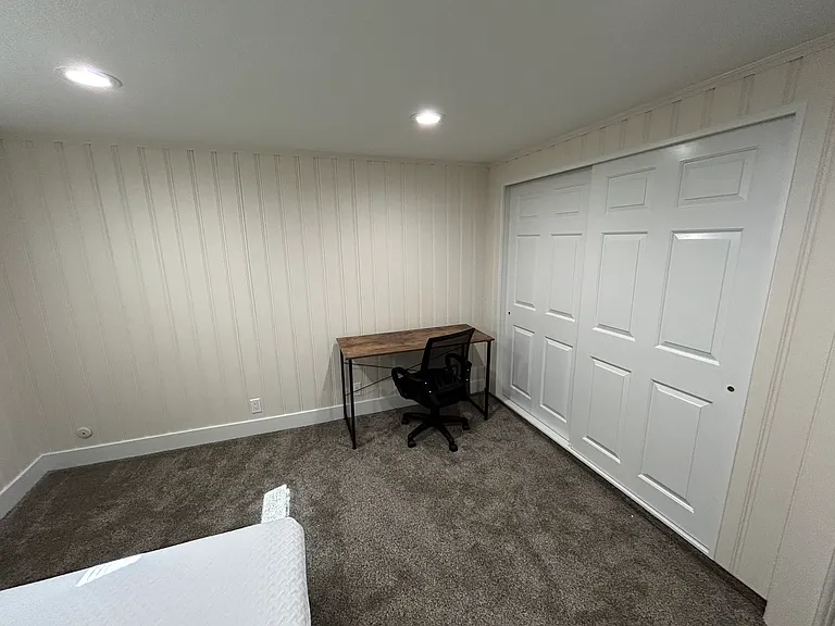 2048 E Sunnyside Ave — Photo 14