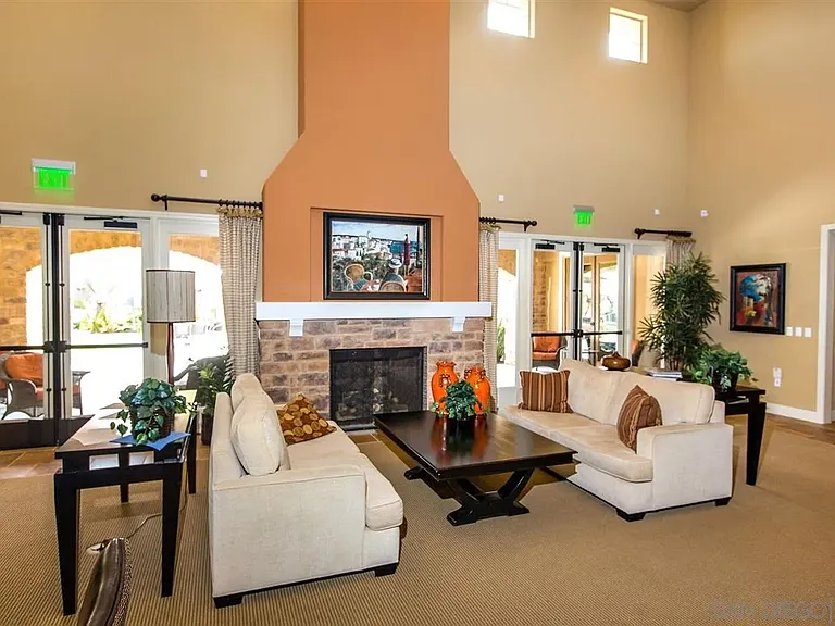 10637 Golden Willow Trl — Photo 12
