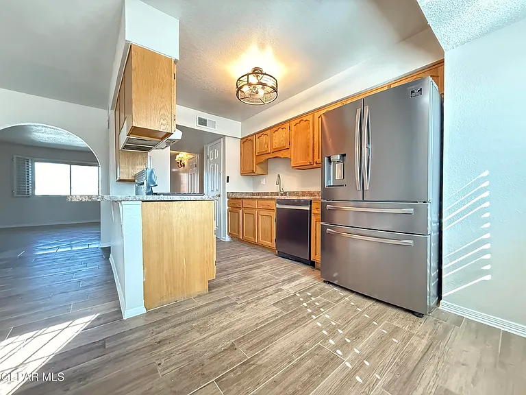 9321 Sorbonne Dr — Photo 12