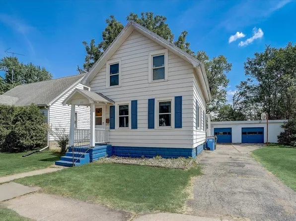 512 E Edgewater St, Portage, WI 53901