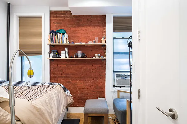 Rented by Nooklyn NYC LLC | media 16