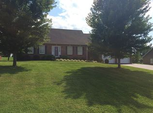 112 Hunter Run Dr, Mount Sterling, KY 40353