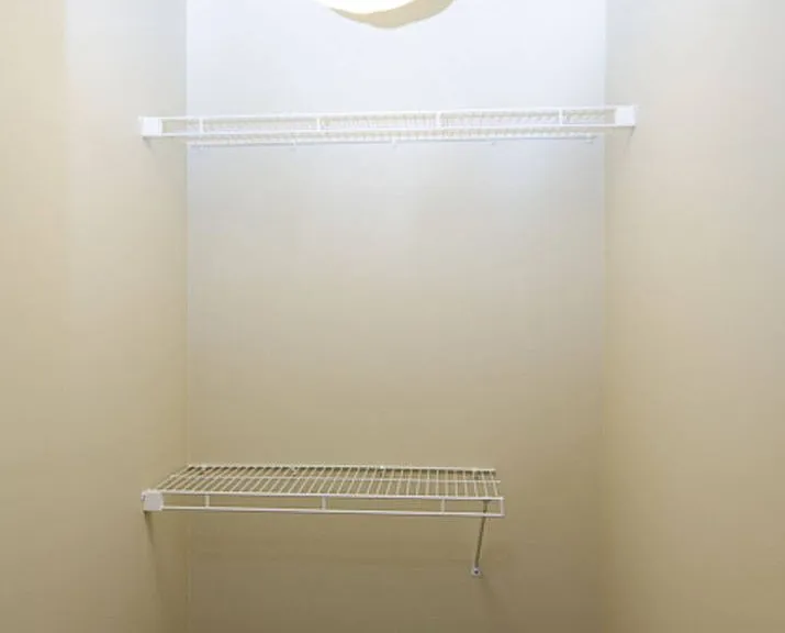 203 W Commercial St #2F — Photo 14