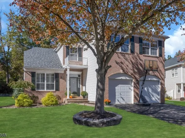 27 Bouwrey Pl, Readington Twp., NJ 08889