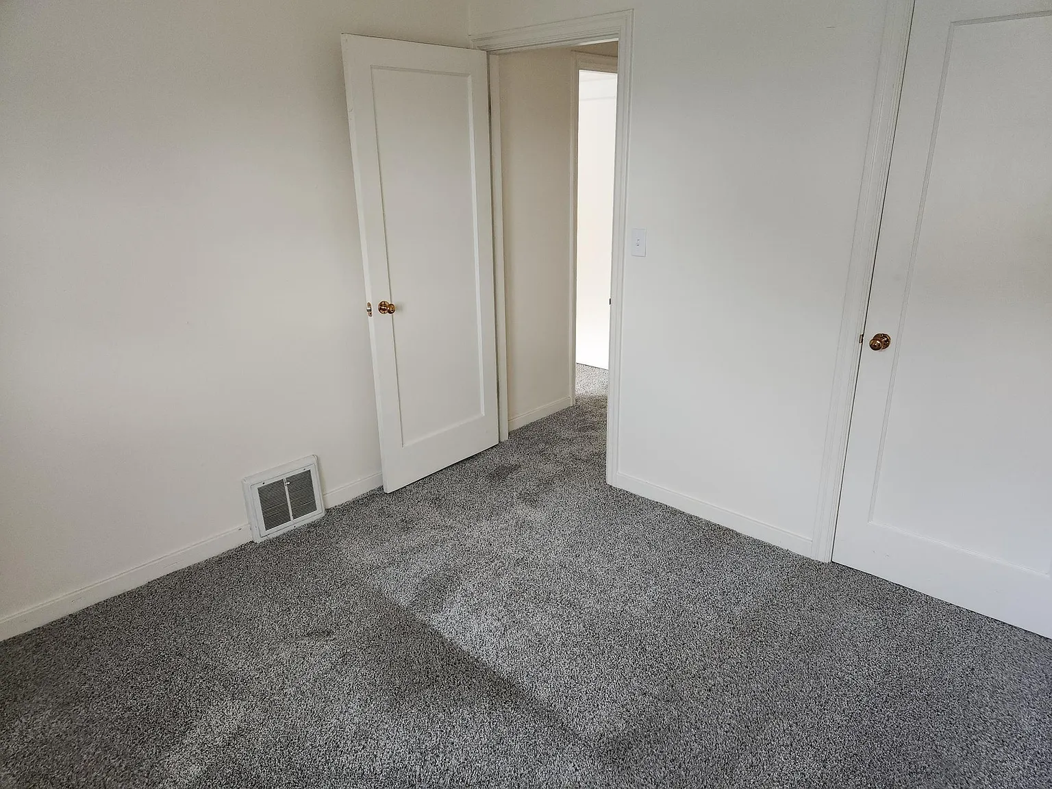 1 bed, 550 sqft, $1,499 — Photo 3